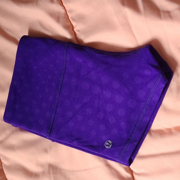 Lululemon shorts - Picture 4 of 4